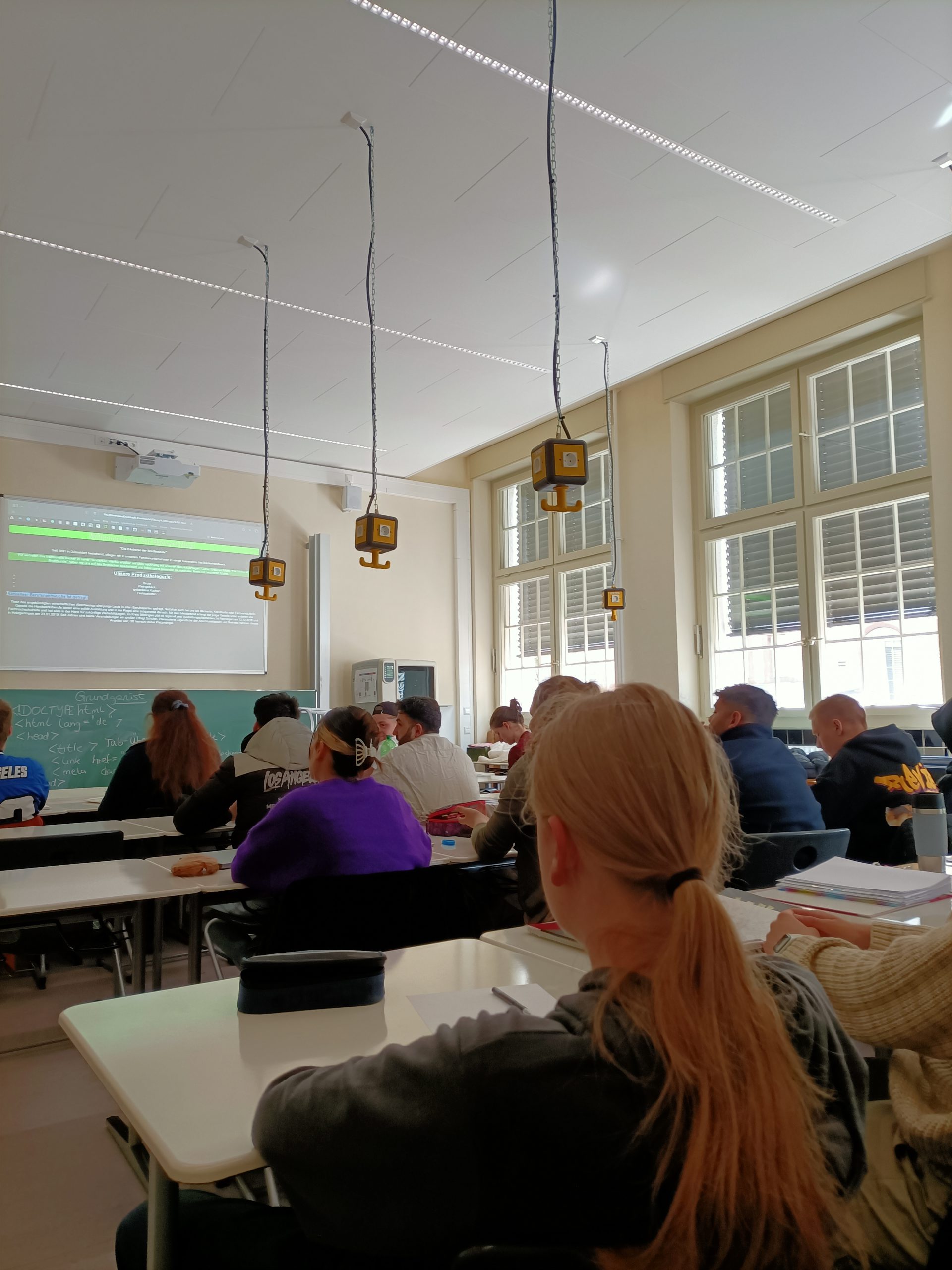 Rese a ERASMUS 2023 IES Luis Bu uel